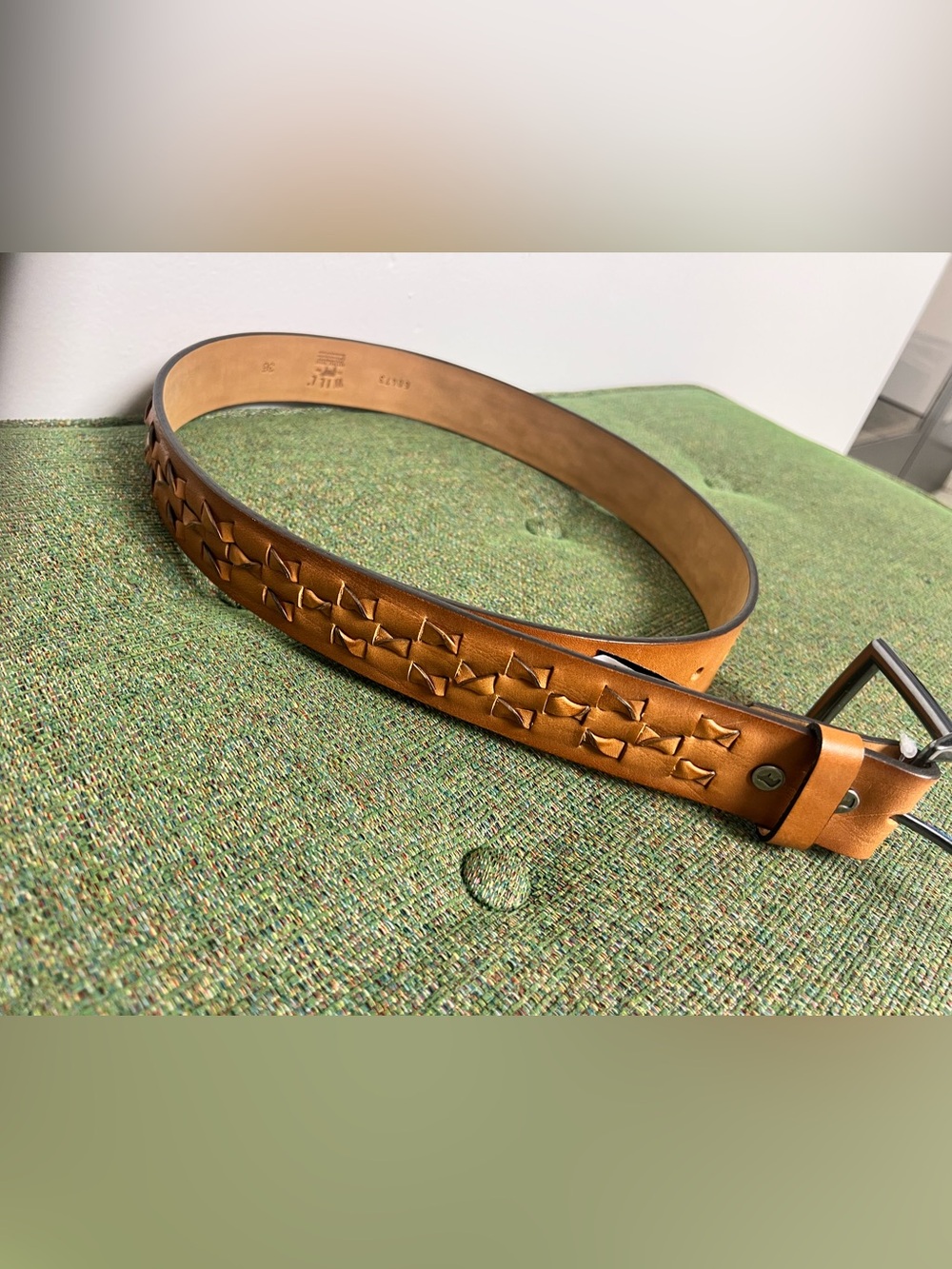 Will leather goods tan leather belt